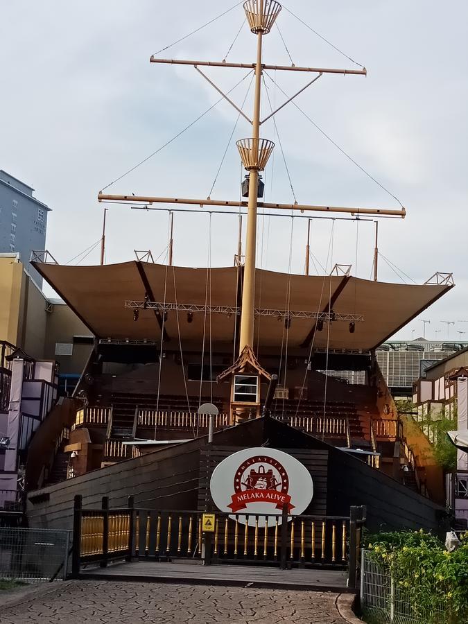 1511 Guest House Malacca Bagian luar foto